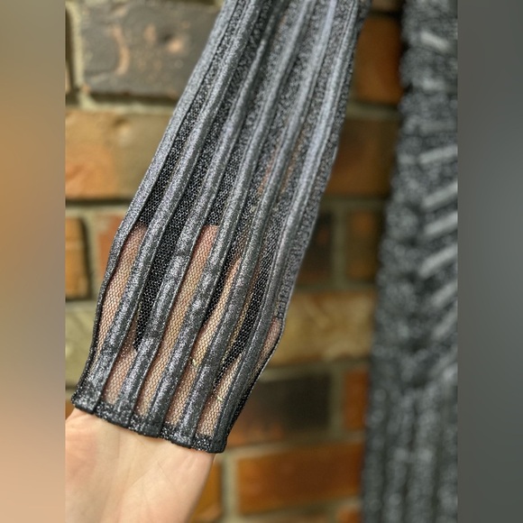 Tadashi Shoji Stunning Black Metallic Striped Bodycon Long Sleeve V-Neck Dress - Picture 7 of 9